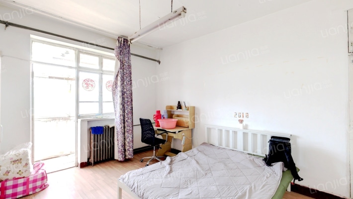 建设南路出版局宿舍二手房实景图