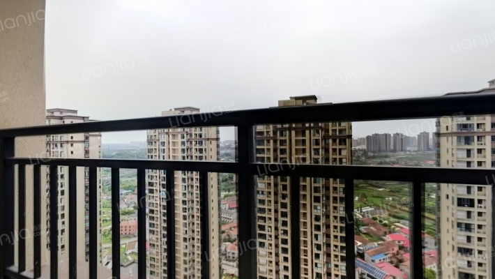 中建嘉和城二手房实景图