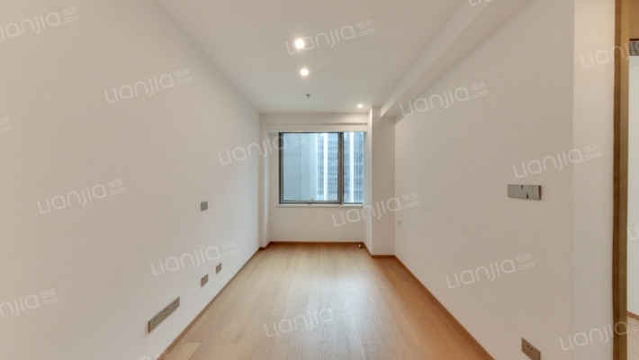 中欧校友总部大厦红枫寓二手房实景图