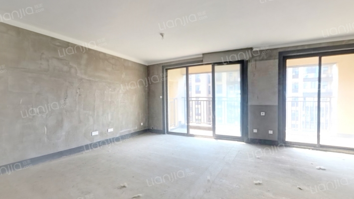 建业公园里二手房实景图