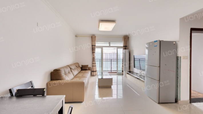 蔚蓝海天二手房实景图