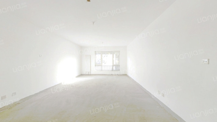 水岸城春华园二手房实景图