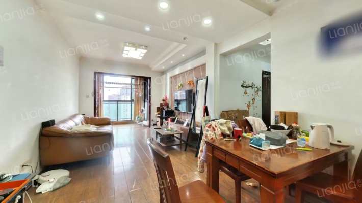 海伦国际一期二手房实景图