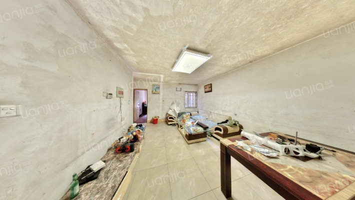 龙凤苑1二手房实景图