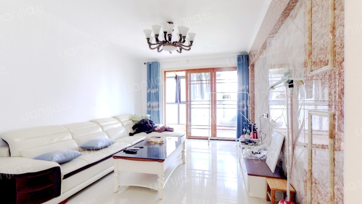 晨胧华庭二手房实景图