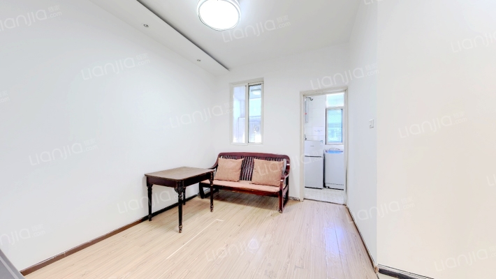 化工厂家属院二手房实景图