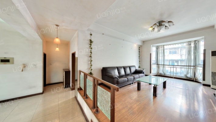 华鑫苑二手房实景图