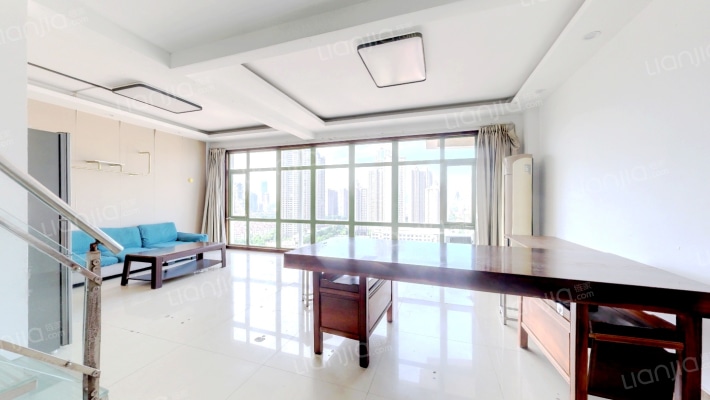 澳澜宝邸二手房实景图