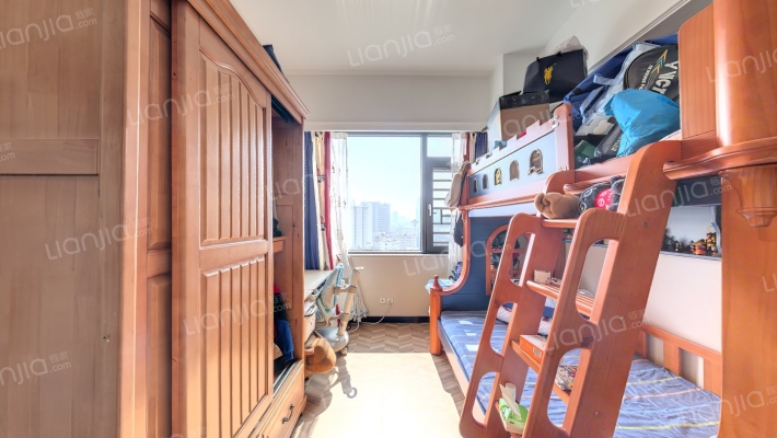 自由港二手房实景图