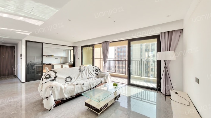 万科滨河道二手房实景图