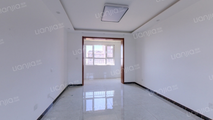 鹏渤印象城牛津花园 3室1厅 南 北-客厅