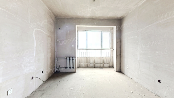 技校家园二手房实景图