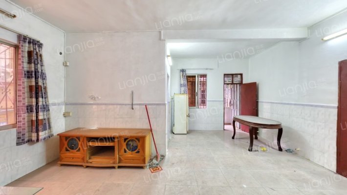 尖峰村二手房实景图