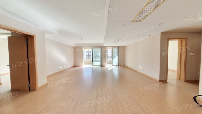 万科中央公园岚庭二手房实景图