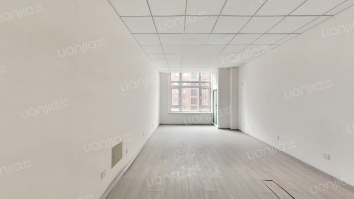 公园8090 70年loft 层高4.8米 两层面积 大窗户-