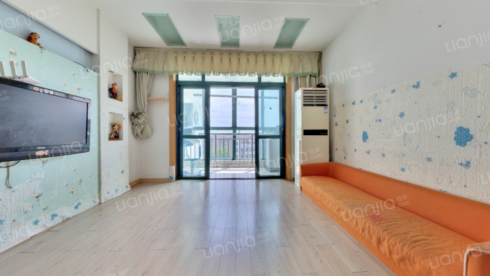 青春驿站二手房实景图