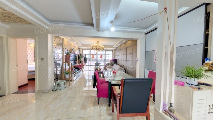 银泰华城二手房实景图