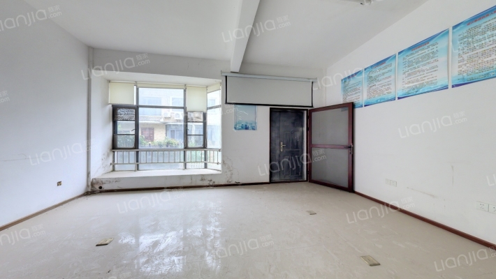 金银湖别墅二手房实景图