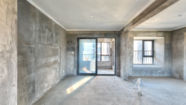 国贸上江原墅二手房实景图