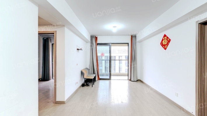 雍荣华府二手房实景图