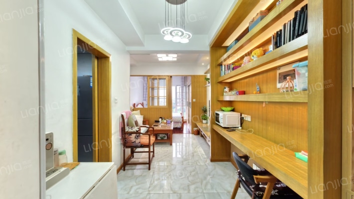 炜岸城一期二手房实景图