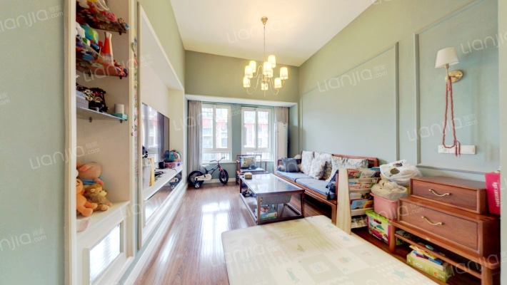 爱丁郡二手房实景图