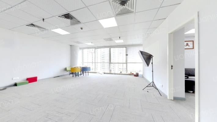 新世界中心二手房实景图