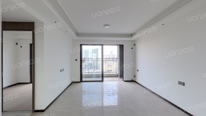 奥园翡翠澜湾二手房实景图