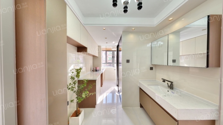 兴建小区二手房实景图