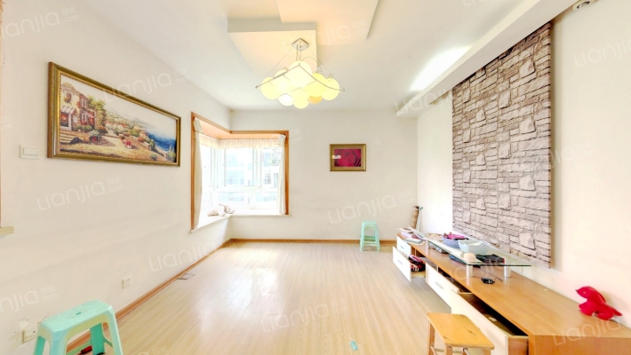 江南馨园二手房实景图