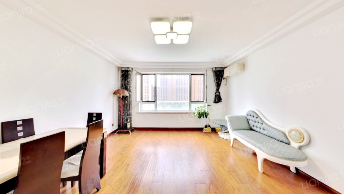 新星宇左邻小区二手房实景图