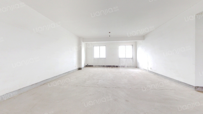 鸿通金都公寓二手房实景图