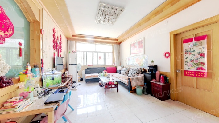 良种场小区二手房实景图