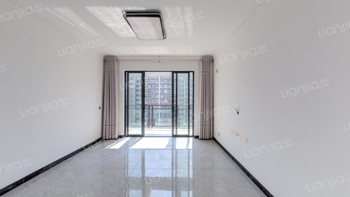 嘉盛名都二手房实景图