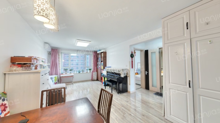 其仕和颂二手房实景图