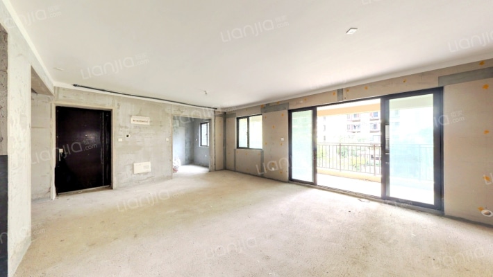 中航城二手房实景图