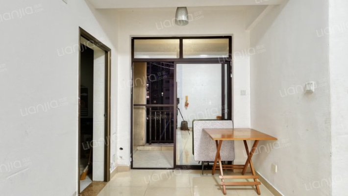 棕榈泉二手房实景图