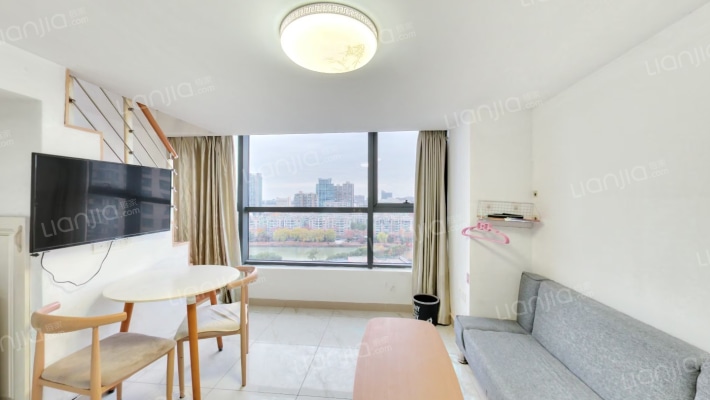 经开龙鼎万达公寓二手房实景图