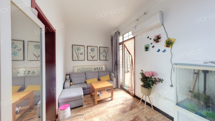 爱国路二手房实景图