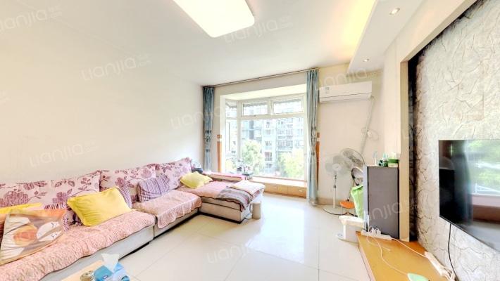 恋日家园F区二手房实景图