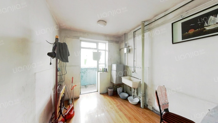 立兴里二手房实景图