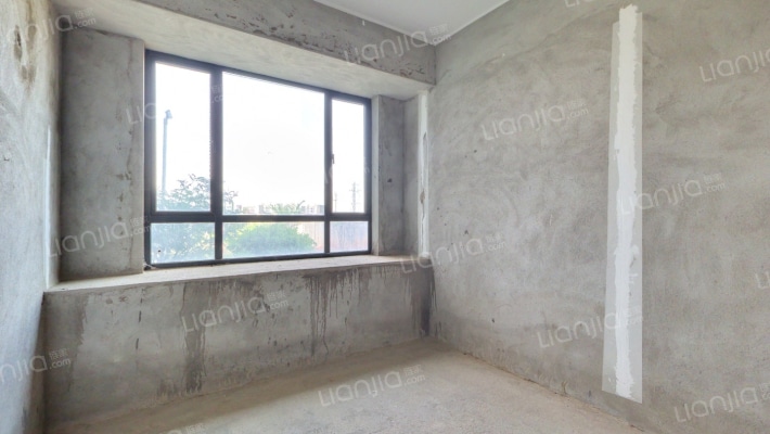 侨康名轩二手房实景图