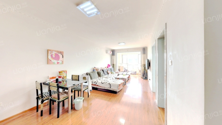 金色维也纳滨河小区二手房实景图