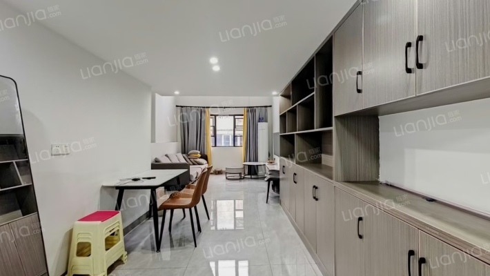 東能·中央公馆二手房实景图