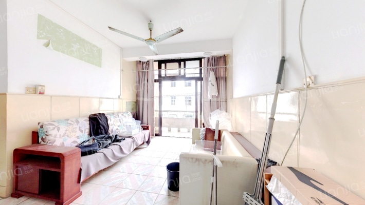 镇南新村二手房实景图