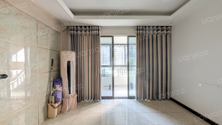 西湖绿洲四期二手房实景图