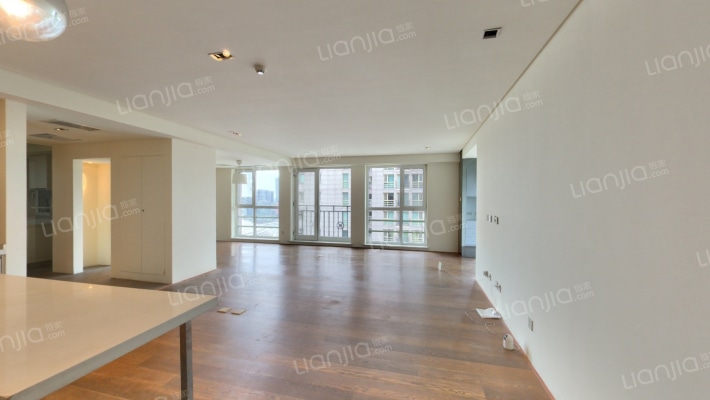 光彩国际公寓二手房实景图