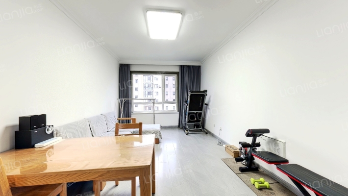 亿达第一郡四期二手房实景图