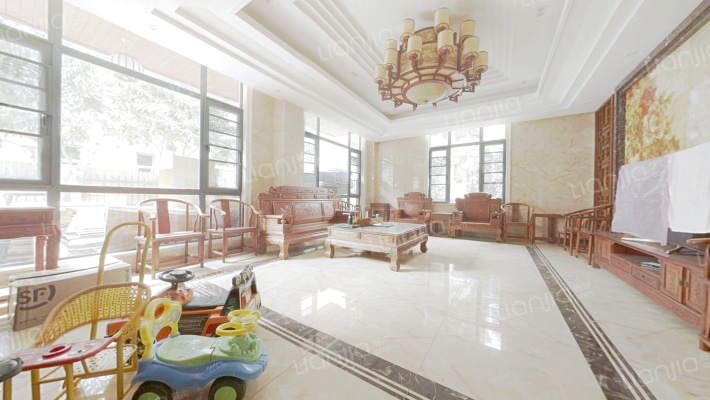 龙泉别墅二手房实景图