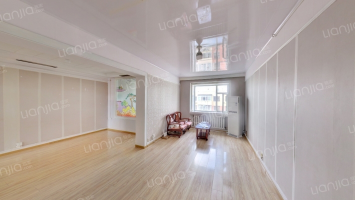 东北师大附中家属楼二手房实景图